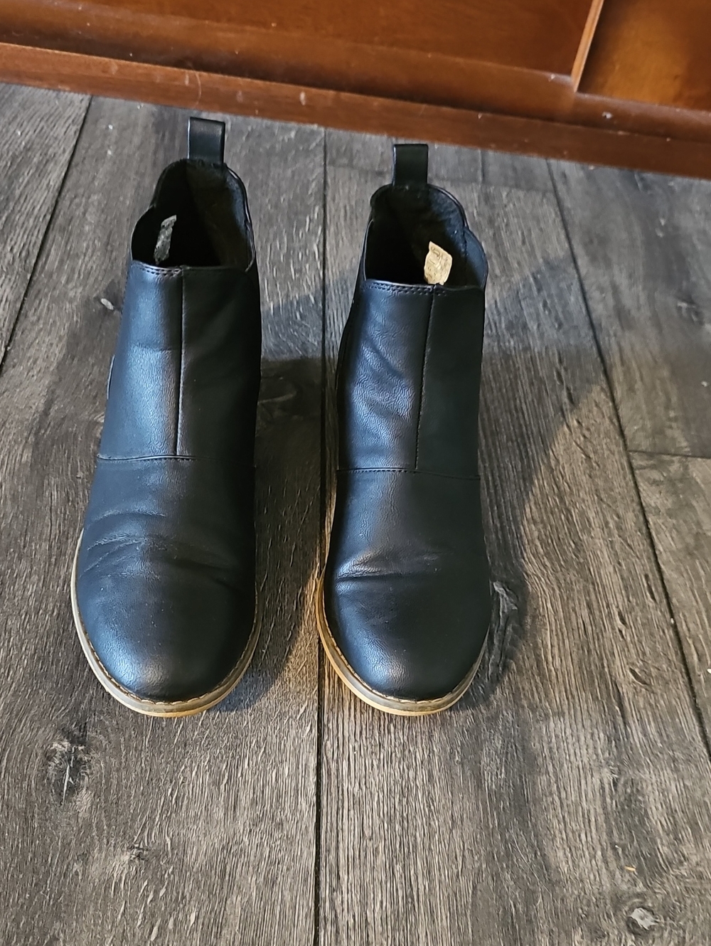 Women's Black Faux Leather Boots - Classic Slip-On - Dog Emblem On Side Of Boot